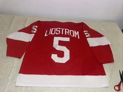 Nicklas Lidstrom Detroit Red Wings Ccm Jersey Mens Xl Clean Sewn Vintage Nhl - Image 1 of 4