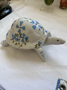 Vintage Porcelain Turtle Trinket Box Made in Portugal Floral White Blue - Picture 1 of 8