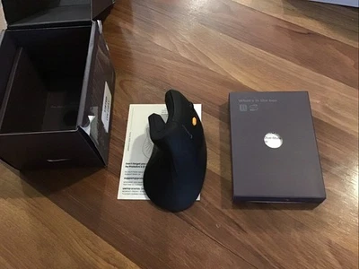 ProtoArc Ergonomic Vertical Mouse/ EM11 NL Bluetooth /Wireless / Black 💵 - Image 1 of 4