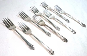 8 Oneida 1881 Rogers PLANTATION 6 5/8" Silverplate Salad Forks 1948 - Picture 1 of 5