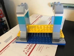 LEGO DUPLO 10599 BATMAN ADVENTURE BRIDGE ONLY AGES 2-5 MISSING A PIECE - Picture 1 of 2
