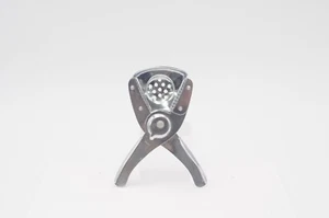 Vintage . Stainless Lemon Squeezer Lemon Lime Citrus Squeeze Made in Japan - Picture 1 of 13