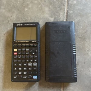 Casio CFX 9850GB Plus Calcolatrice Grafica Colore Potenza Grafica 32kb con Cover - Foto 1 di 5