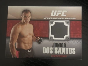 2011 Topps UFC Title Shot - Fighter Relics Junior Dos Santos #FR-JDS - Bild 1 von 2