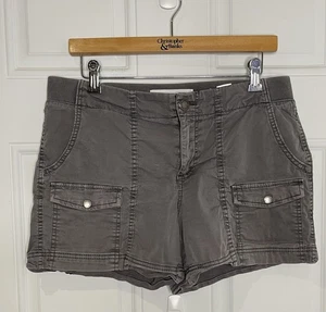 Sonoma Goods For Life Women's 10 Gray Cargo Shorts Elastic Waist Snap Pockets - Picture 1 of 6