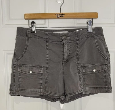 Sonoma Goods For Life Women's 10 Gray Cargo Shorts Elastic Waist Snap Pockets - Image 1 of 4