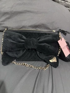 Juicy Couture gebunden mit Schleife Liqourice schwarz gold Schultertasche/Clutch Velour - Bild 1 von 9