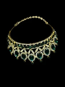 Impresionante Collar Pasarela Brillante Audaz Verde Esmeralda Tono Dorado - Imagen 1 de 6