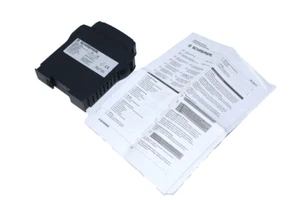 SCHMERSAL SE-304 C REGOLATORE DI SICUREZZA 101165883 - Foto 1 di 8