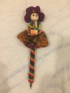 Vintage Handarbeit gehäkelt stricken Handarbeit jamaikanische Rastafari Sweety Puppe Stift 6,75" - Bild 1 von 3