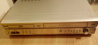 LG DT-585p videoregistratore Combo Combinato  VHS/DVD Per Ripararori Ricambi - Immagine 1 di 4