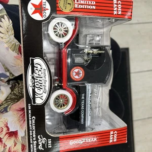 GEARBOX LIMITED EDITION 1:24 SCALE 1912 FORD Delivery TEXACO DIE CAST MODEL CAR - Picture 1 of 3