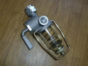 Dieselfilter mit Hahn Kraftstofffilter Traktor Bezinhahn Sieb Oldtimer Schlepper - Bild 1 von 5
