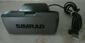 Base/montaje marino SIMRAD SonicHub con USB y conector iPod/iTouch de 30 pines - Imagen 1 de 4