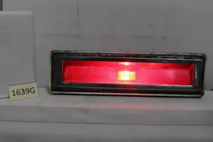 1980-1983 LINCOLN MARK VI MARKER LIGHT--RIGHT REAR SIDE 81-89 TOWN CAR - Bild 1 von 20