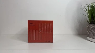 TobenONE Docking Station 3 Monitors Docking Station w/Single 8K USB-C Video 100W - Image 1 of 3