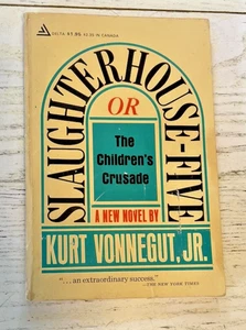 Slaughterhouse Five Book PB Kurt Vonnegut Children's Crusade 1969 3rd Print - Foto 1 di 6