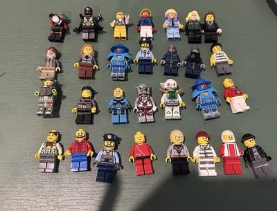 Lego Minifigure Lot City Chima Nexo Knights Vintage Lot Of 29 - Image 1 of 3