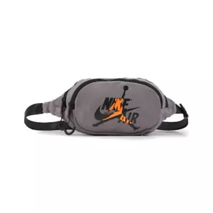 N JORDAN RETRO CROSS BODY FIANCHI VITA FANNY PACK MINI BORSA SPORTIVA LINEARE OMBRA GRIGIO - Foto 1 di 6