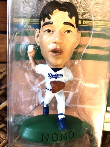 1996 Corinthian Headliners Hideo Nomo Dodgers Mini Figurine & Catalog Sealed Pk Cover