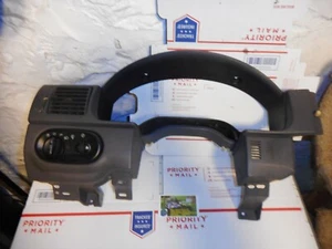 2002-2005 FORD EXPLORER SPEEDOMETER SURROUND INSTRUMENT CLUSTER PANEL TRIM BEZEL - Picture 1 of 10