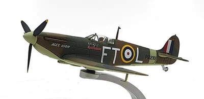 Corgi 1/72 Scale CC39215 - Iron Maiden Supermarine Spitfire MkII 'Aces High' - Bild 1 von 4