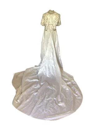 Wedding Dress Embroidered Sequins Bridal Gown Marriage Beads - Image 1 of 4