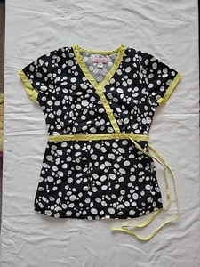 Koi Scrubs Women’s Size XS black/white/yellow Scrub Top 100% Cotton - Picture 1 of 6