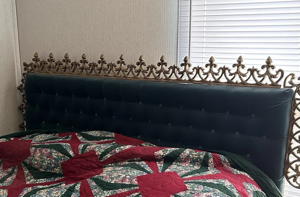 Cabecero vintage francés Hollywood Regency Forrest banco de hierro fundido verde Foto 1 de 1
