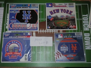New York Mets magnets & window cling lot B NEW VTG you get 2 magnets & 2 clings - Picture 1 of 7