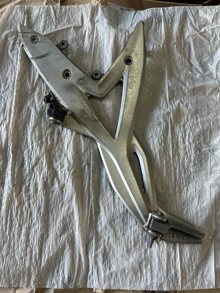 Kawasaki Ninja 650r 2007 estriba izquierda Foto 1 de 4