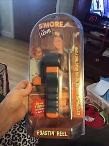 New S'More to Love Roasting Reel Rotating Roasting Fork Camping Marshmallow ￼