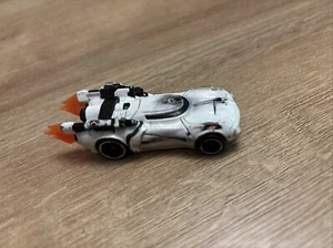 STAR WARS STORMTROOPER HOT WHEELS TOY CAR VEHICLE VGC STORM TROOPER RARE DESIGN - Picture 1 of 8