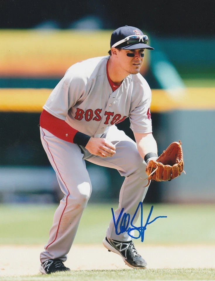 KELLY JOHNSON BOSTON RED SOX ACCIÓN FIRMADO 8x10 Foto 1 de 1