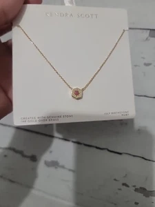 Collar Kendra Scott Riley Tono Oro - Esmeralda JULIO Piedra Natal Sin Caja - Imagen 1 de 5