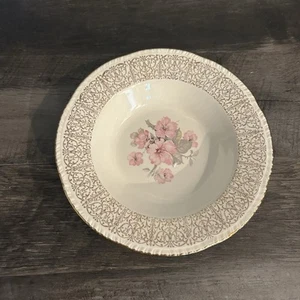 1953 Homer Laughlin Bowl Floral Pattern & Gold Filigree Trim 8.25" - Picture 1 of 3
