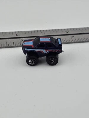 BMW Micro Mini Monster Ruedas Máquinas Road Champs De Colección Foto 1 de 4