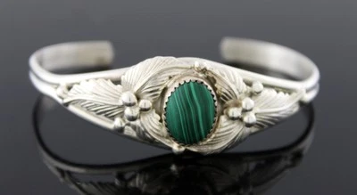 Brazalete brazalete de malaquita de plata esterlina nativo americano Jesse V Jack Whittaker Foto 1 de 4