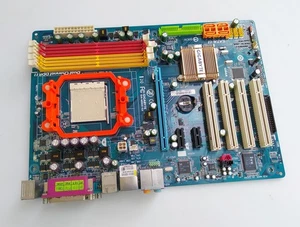 GIGABYTE GA-M56S-S3 REV:1.0 Socket AM2 ATX płyta główna, NVIDIA nForce 560 - Zdjęcie 1 z 9