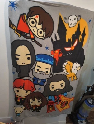 Harry Potter Personaje Mundo - Manta Chibi Fleece Claro 58" x 37" Pulgadas Foto 1 de 3