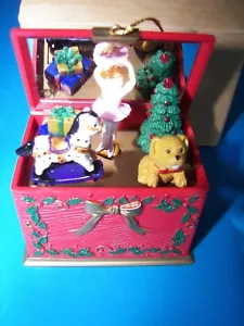 Nuevo de lote antiguo Colección Avon 1996 colección de regalo caja de juguetes musicales adorno PROBADO Y FUNCIONA - Imagen 1 de 5