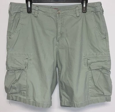 Union Bay Cargo Shorts Women’s 14 Green - Image 1 of 3