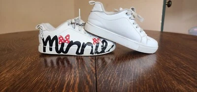 Minnie Mouse Size 1 White Sneakers READ THE DESCRIPTION  - Image 1 of 4
