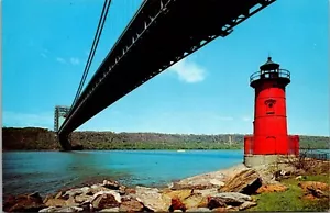 George Washington Bridge Spans between N.J. & N.Y. Lighthouse Vintage Postcard - Picture 1 of 2