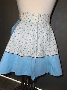 Delantal Vintage Azul Blanco Floral Cocina Coleccionables Granny Core Retro - Imagen 1 de 3