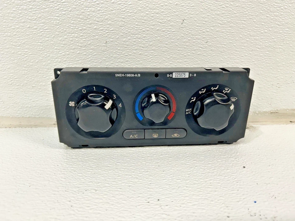 2005-2008 Nissan Xterra AC Heater Climate Control Temperature Control OEM Foto 1 de 4
