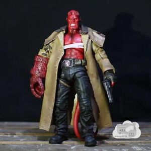 Mezco Hellboy Golden Army 7" Action Figure Injured Ver. Series 2 1:12 Collection