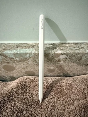 Apple Pencil Pro MX2D3AM/A White for iPad Pro M4 Slightly Used - Image 1 of 2