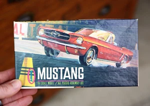 Vintage 1964 Aurora Ford Mustang Convertible Model Car Kit 1/32 Box parts ONLY - Picture 1 of 7