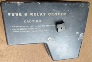 02-05 DODGE RAM 1500 2500 5.7L AT FUSE & RELAY CENTER BOX COVER OEM  - Imagen 1 de 20